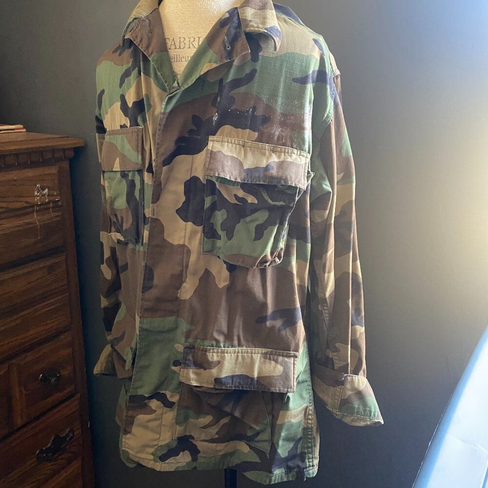 Vintage US Military Mens Woodland Camouflage hot weather combat coat